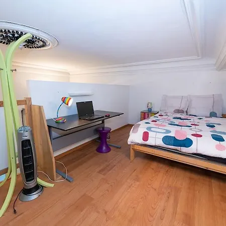 Anna-maria : Grand 10 Personnes+parking Prive -actif+ Location- Appartement *