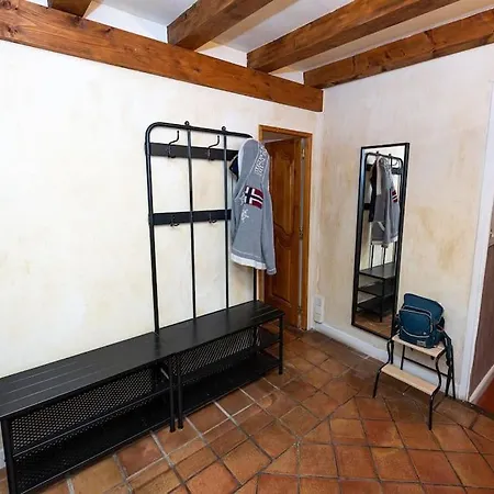 Anna-maria : Grand 10 Personnes+parking Prive -actif+ Location- Appartement Marseille